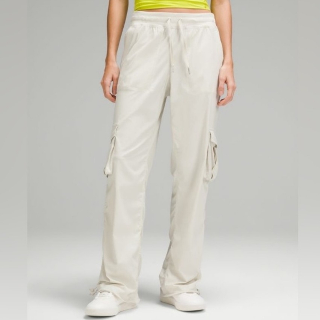 Lululemon Dance Studio Relaxed Fit Cargo Pant L